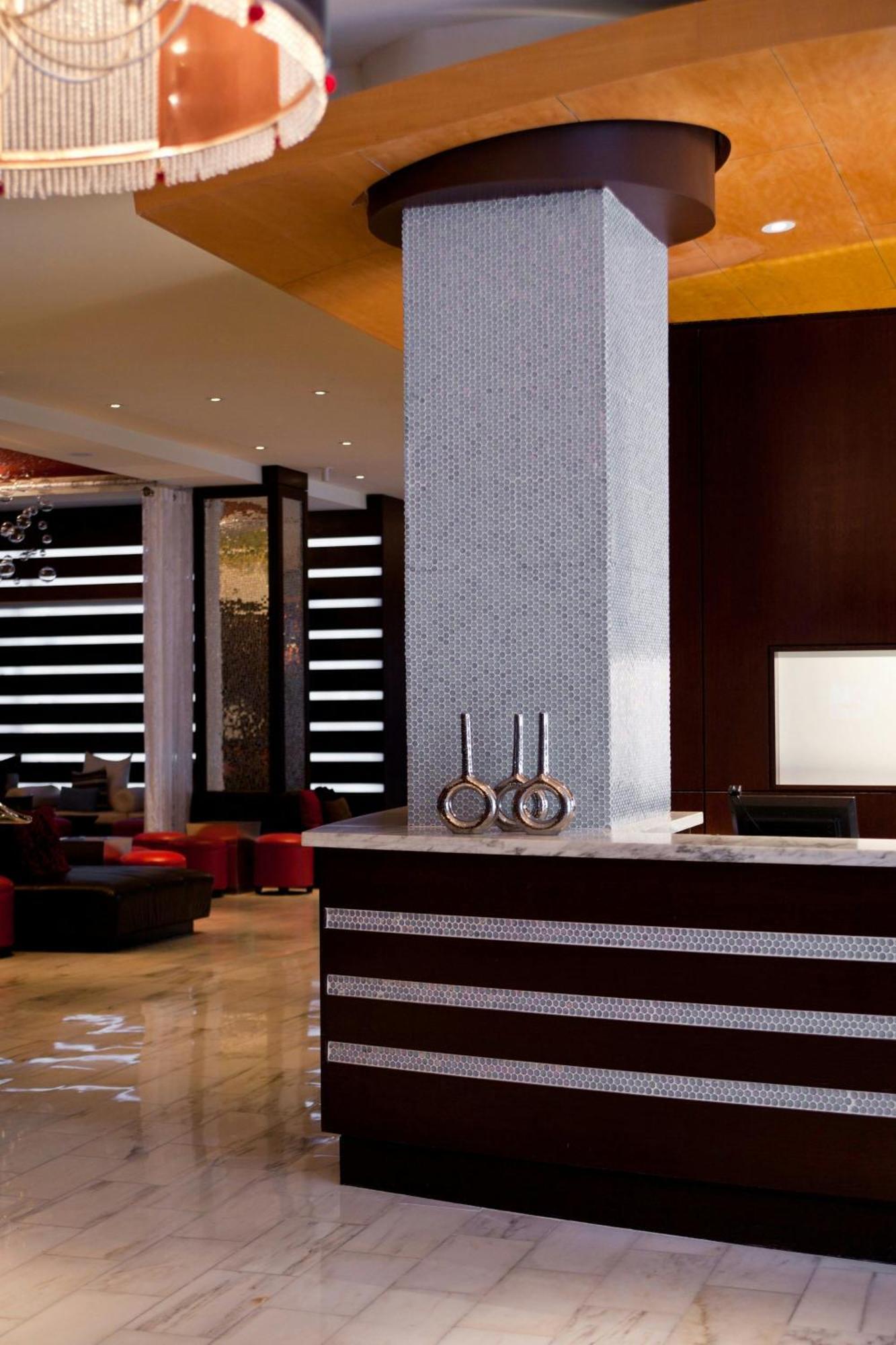 Renaissance New Orleans Pere Marquette French Quarter Area Hotel Εξωτερικό φωτογραφία